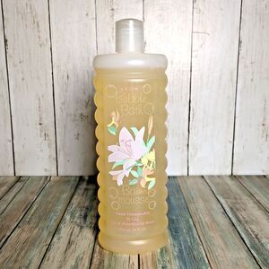 Vintage Avon Sweet Honeysuckle Lily Bubble Bath 24 oz Unopened Sealed